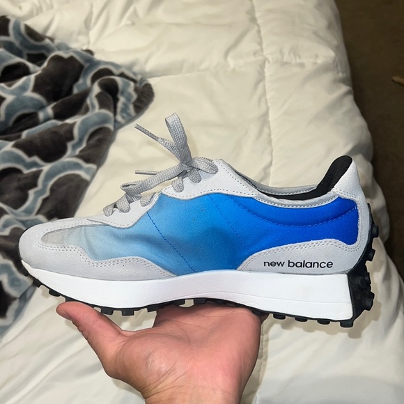 NEW BALANCE SHOES SZ 8.5&9 2 for $150 1 for $85. worn 2 times. - Picture 4 of 5